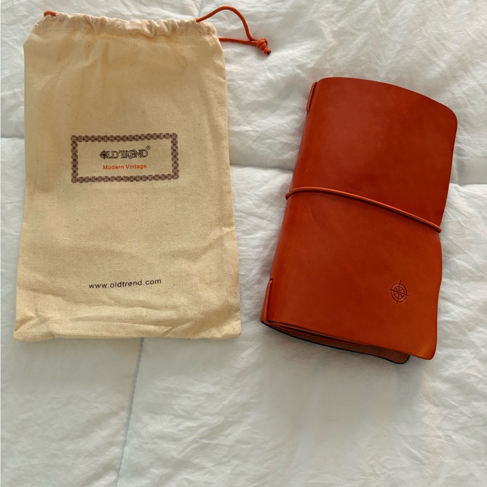 Old Trend Leather Nomad Organizer in Terra Cotta New